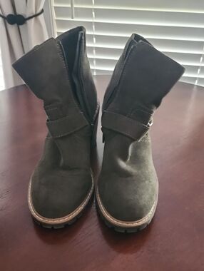 Kaari Blue Lace-Up Mid-Calf Boots in Olive Green Suede